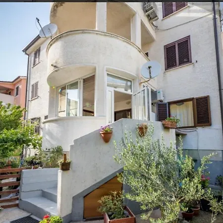 Ivana Apartman *